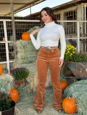 Michelle Ribbed Turtleneck Top (White)