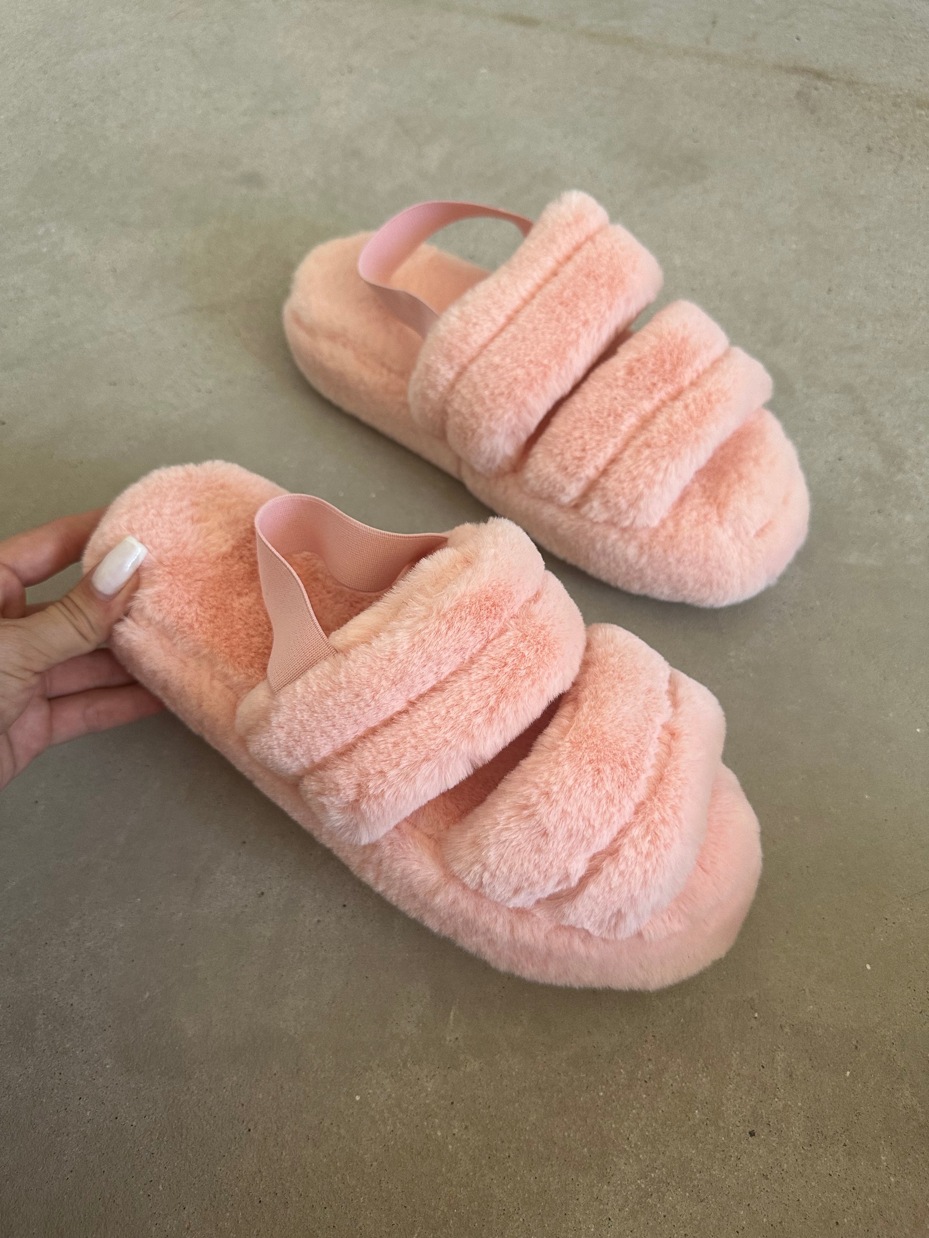 Pink Furry Slides – Valeria'S Boutique