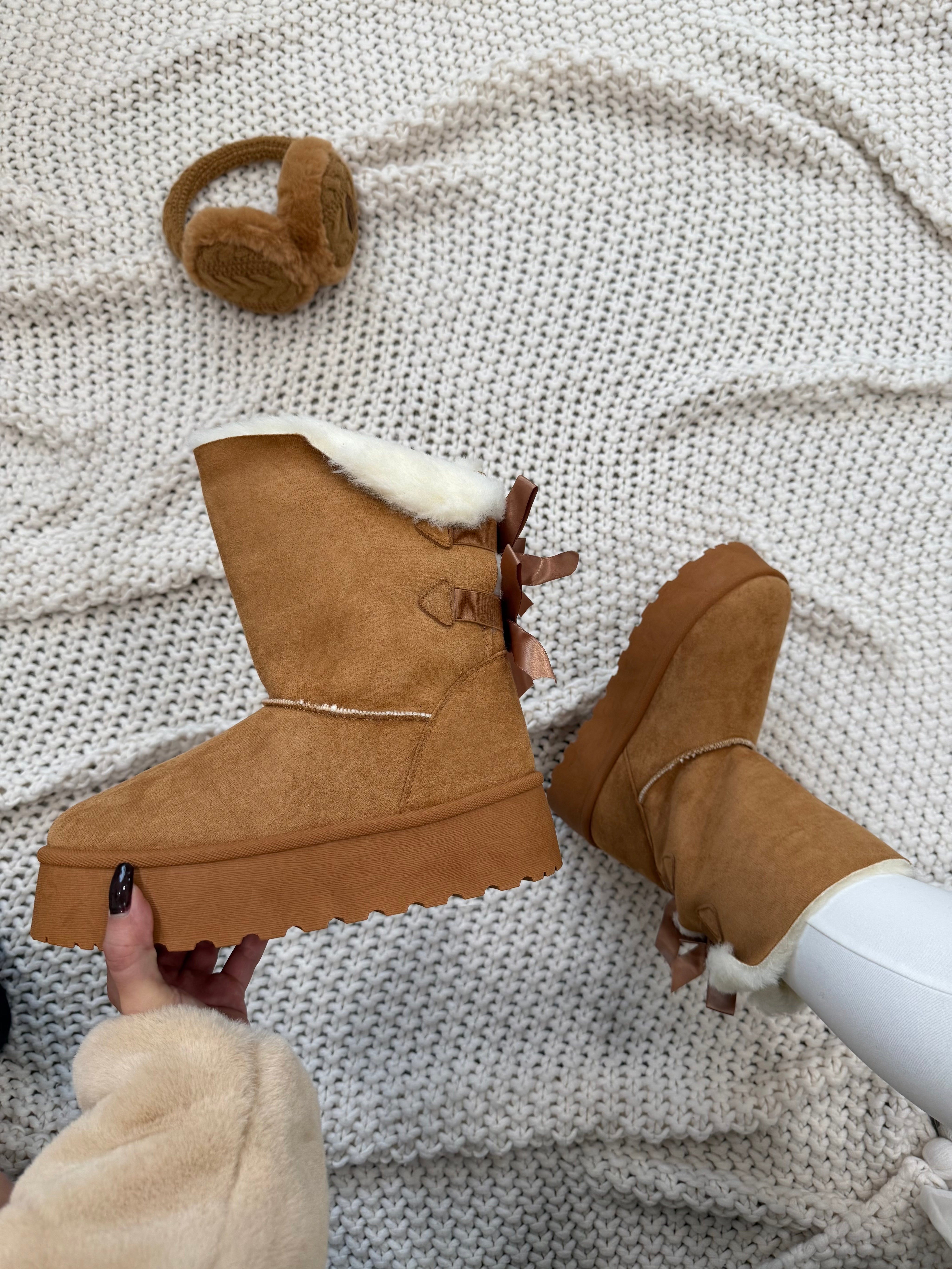 Baby It's Cold Outside Suede Platform Boots (Camel)