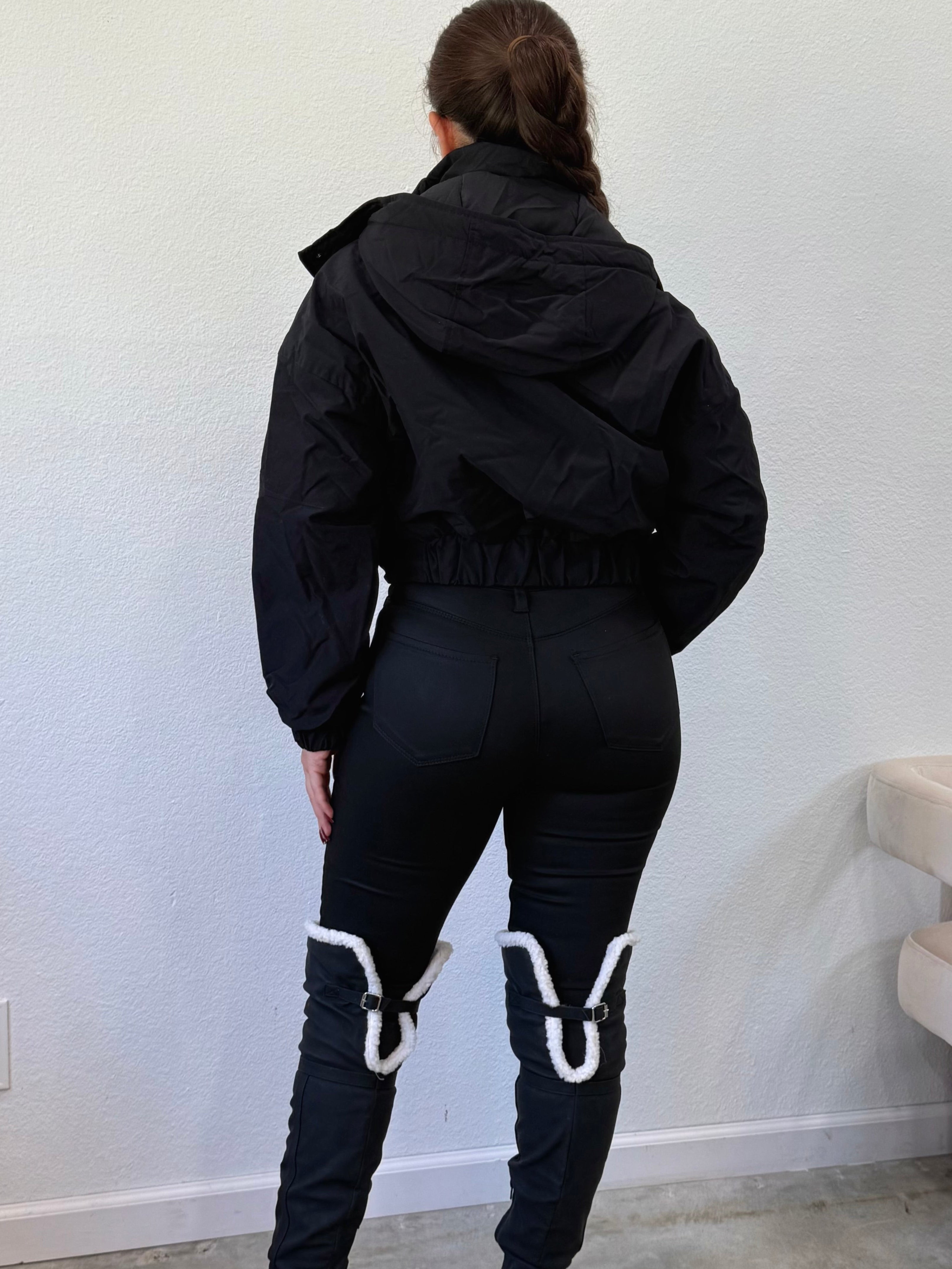 Khy Cropped Jacket (Black)