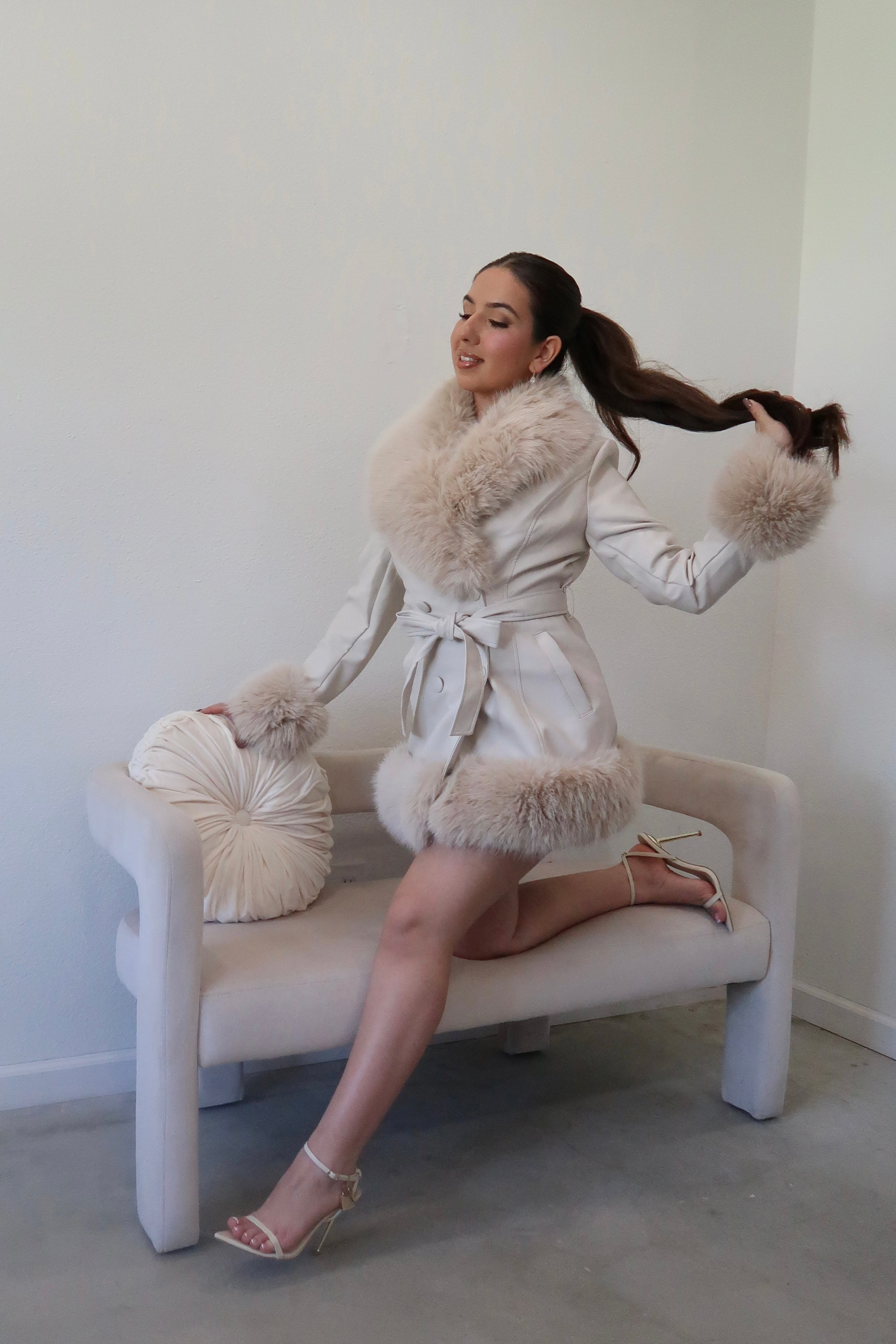 Gastella Fur Trim Leather Coat (Cream) – Valeria'S Boutique