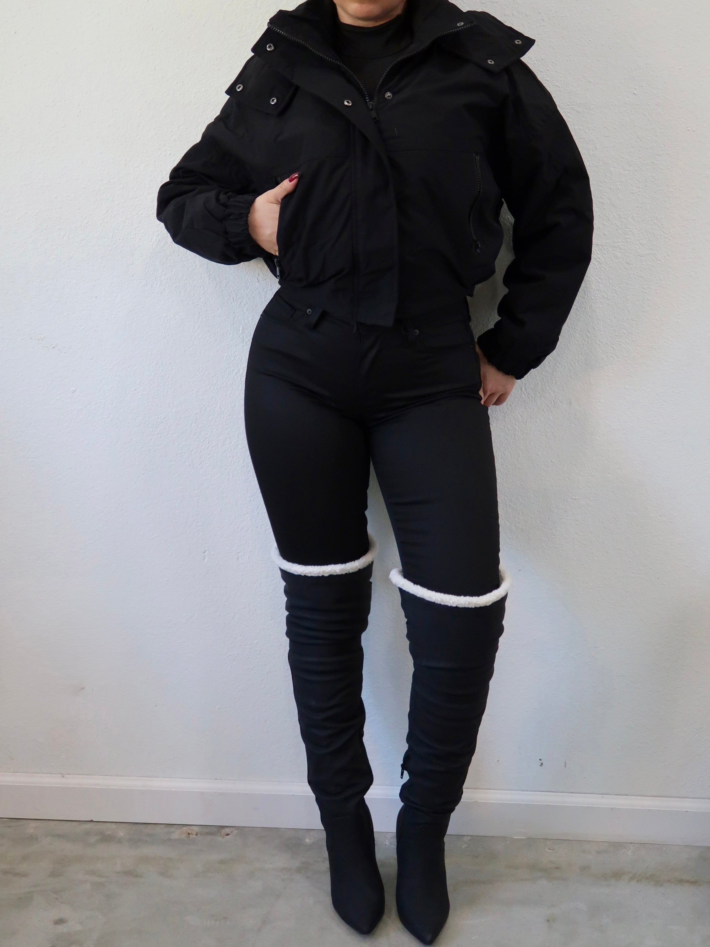 Khy Cropped Jacket (Black)