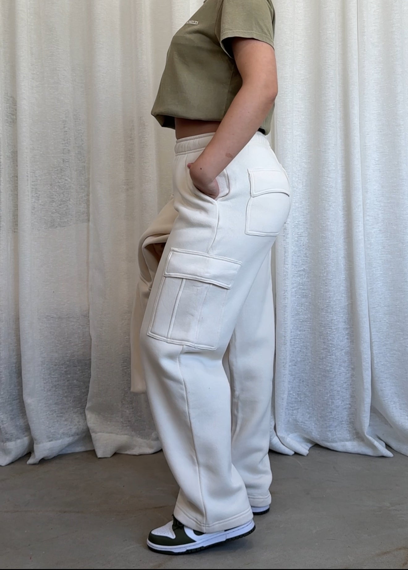 Kim Cargo Sweatpants (Ecru)