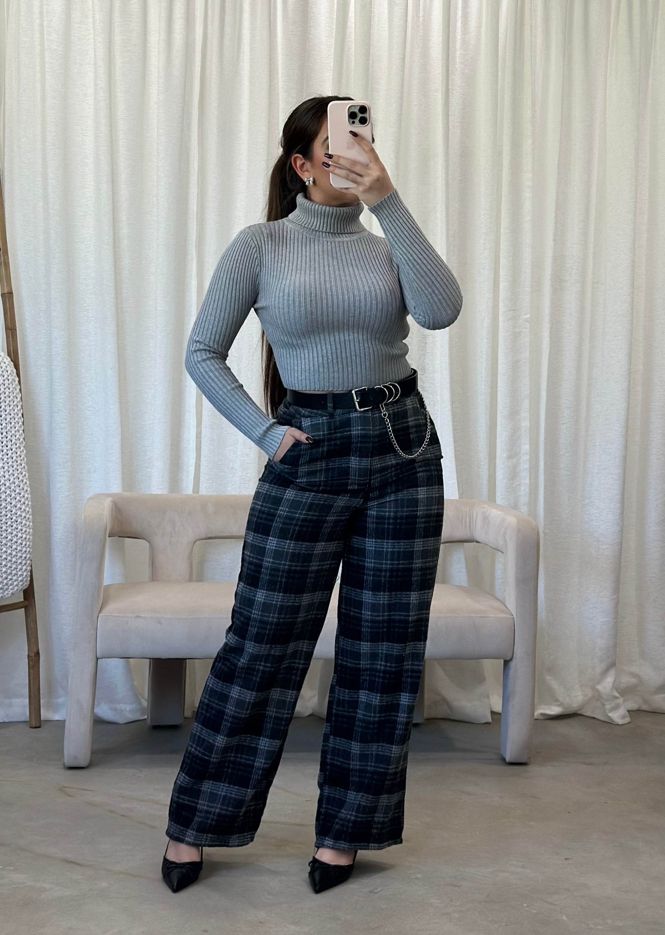 Michelle Ribbed Turtleneck Top (Grey)