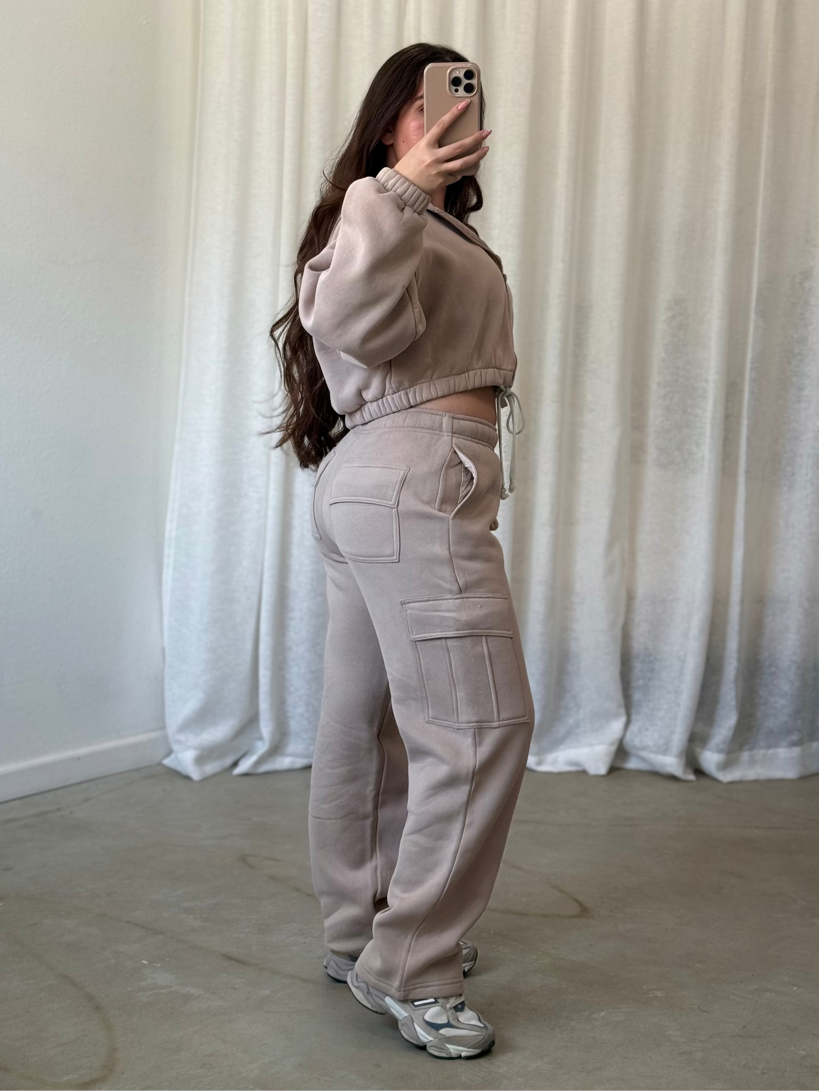 Kim Cargo Sweatpants (Taupe)