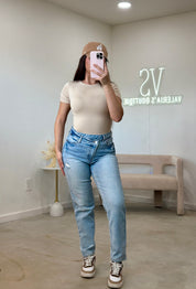 Amy High Rise Mom Jeans