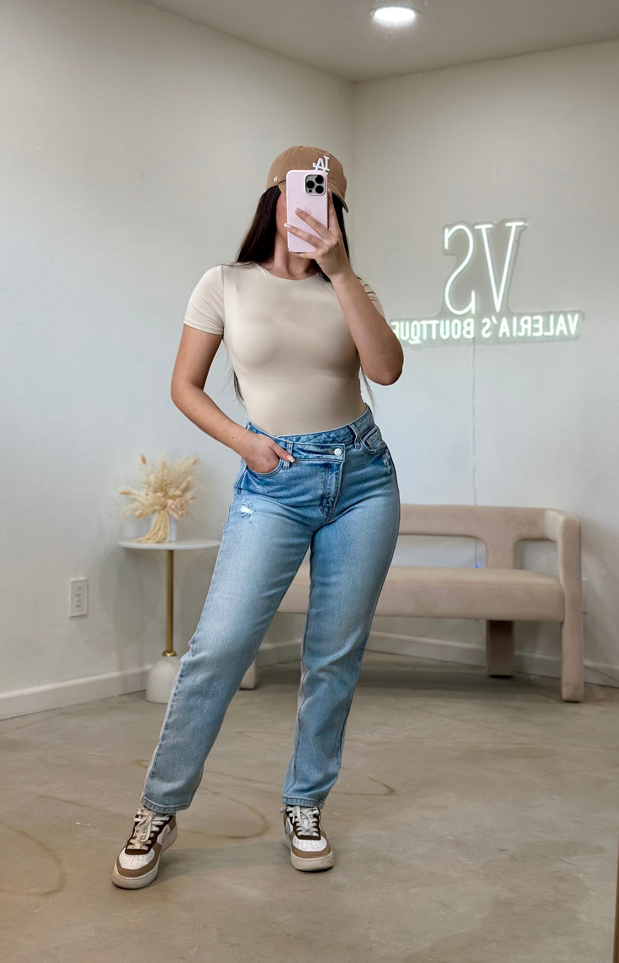 Amy High Rise Mom Jeans