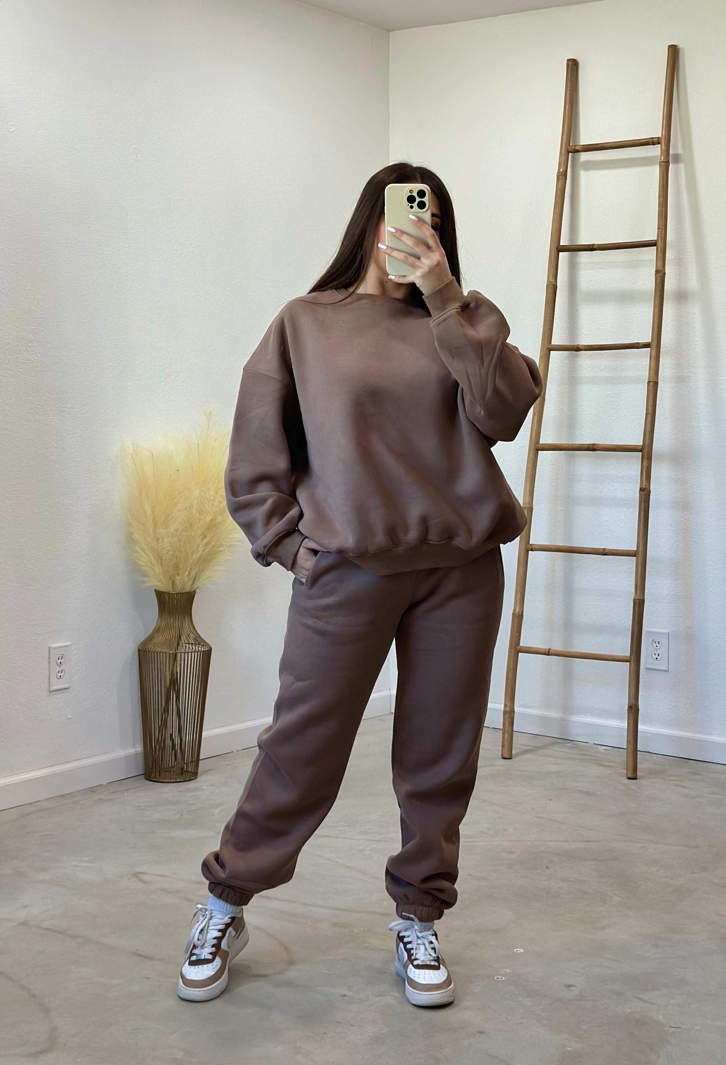 Kim Pullover Sweatshirt (Coffee)