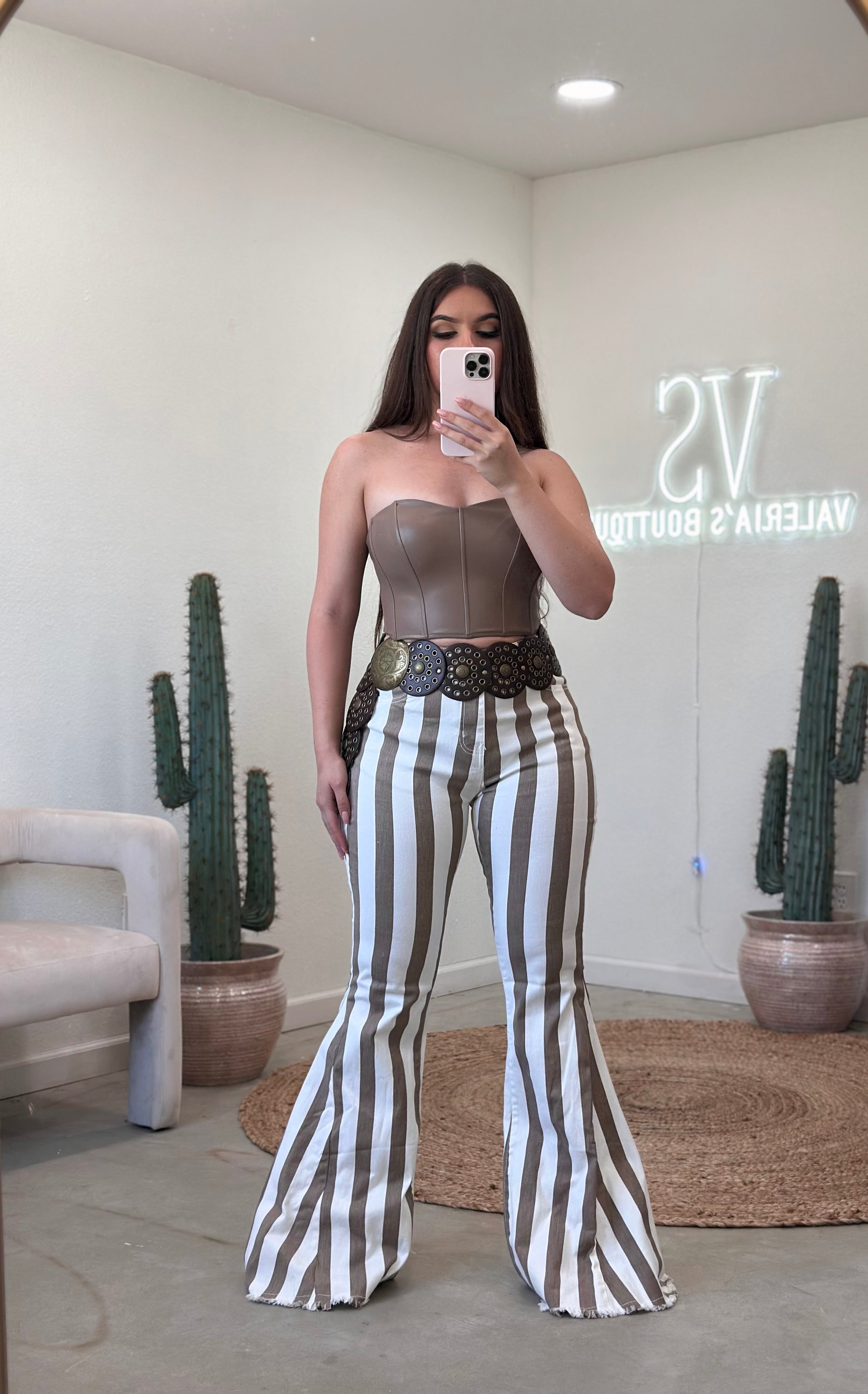 Bell Bottom Jeans – Valeria'S Boutique