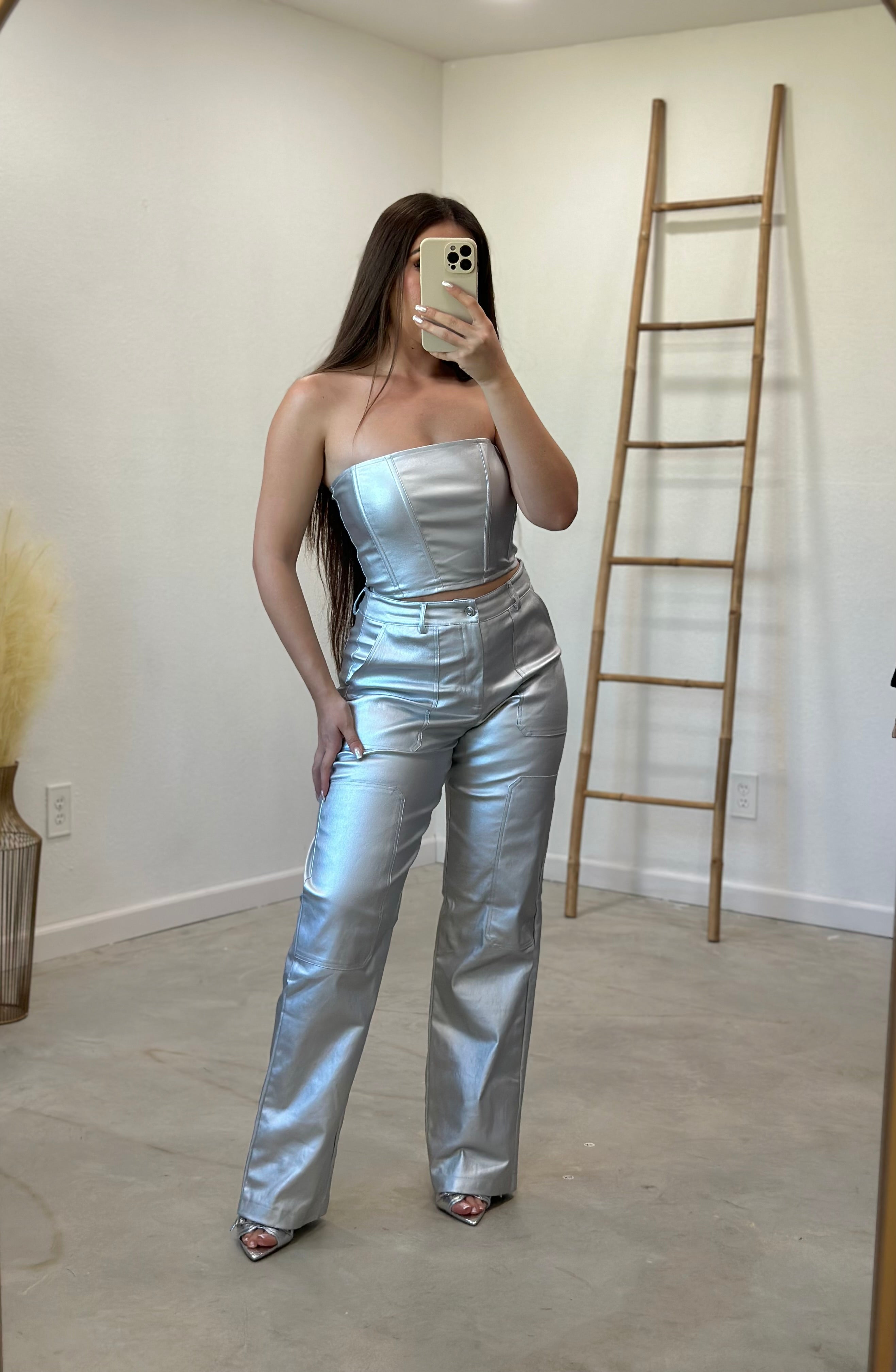 Comet Metallic Top