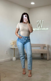 Amy High Rise Mom Jeans