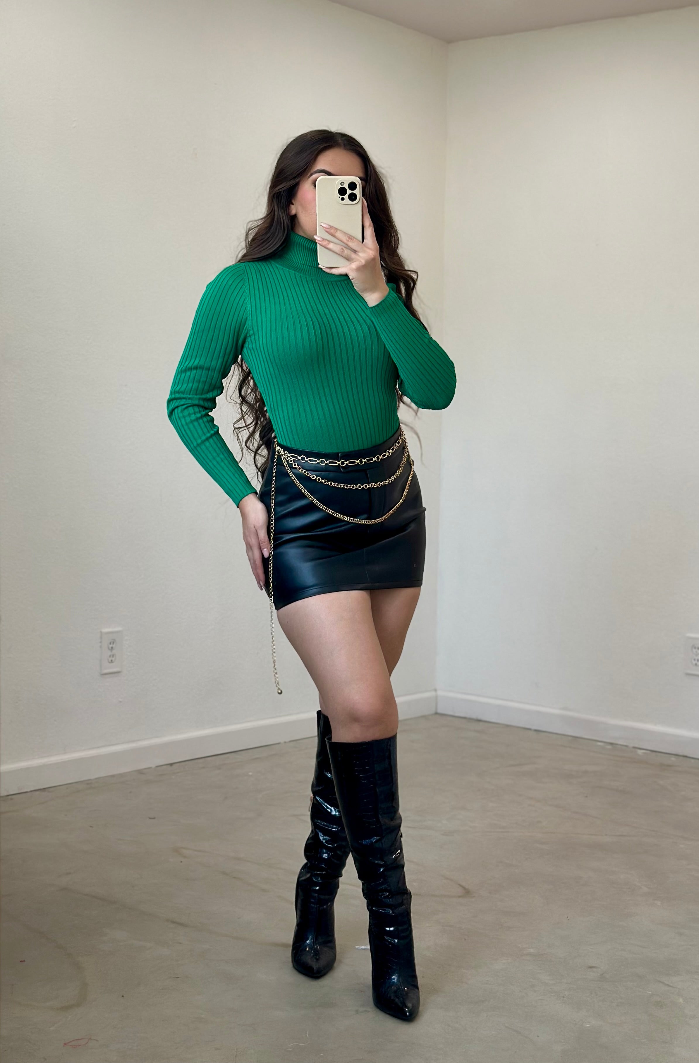 Michelle Ribbed Turtleneck Top (Green)