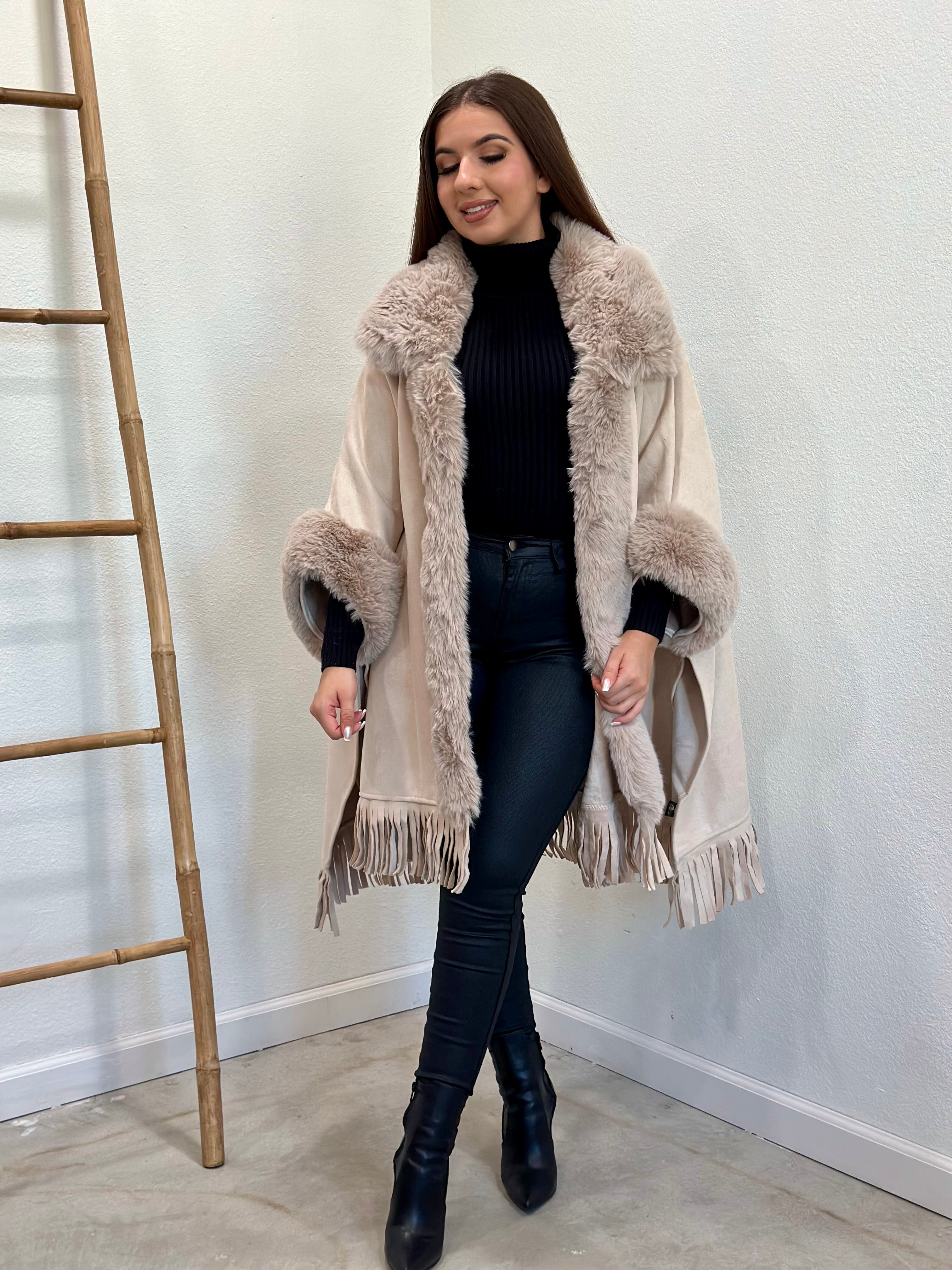 Jana Suede Fur Shawl (Taupe)