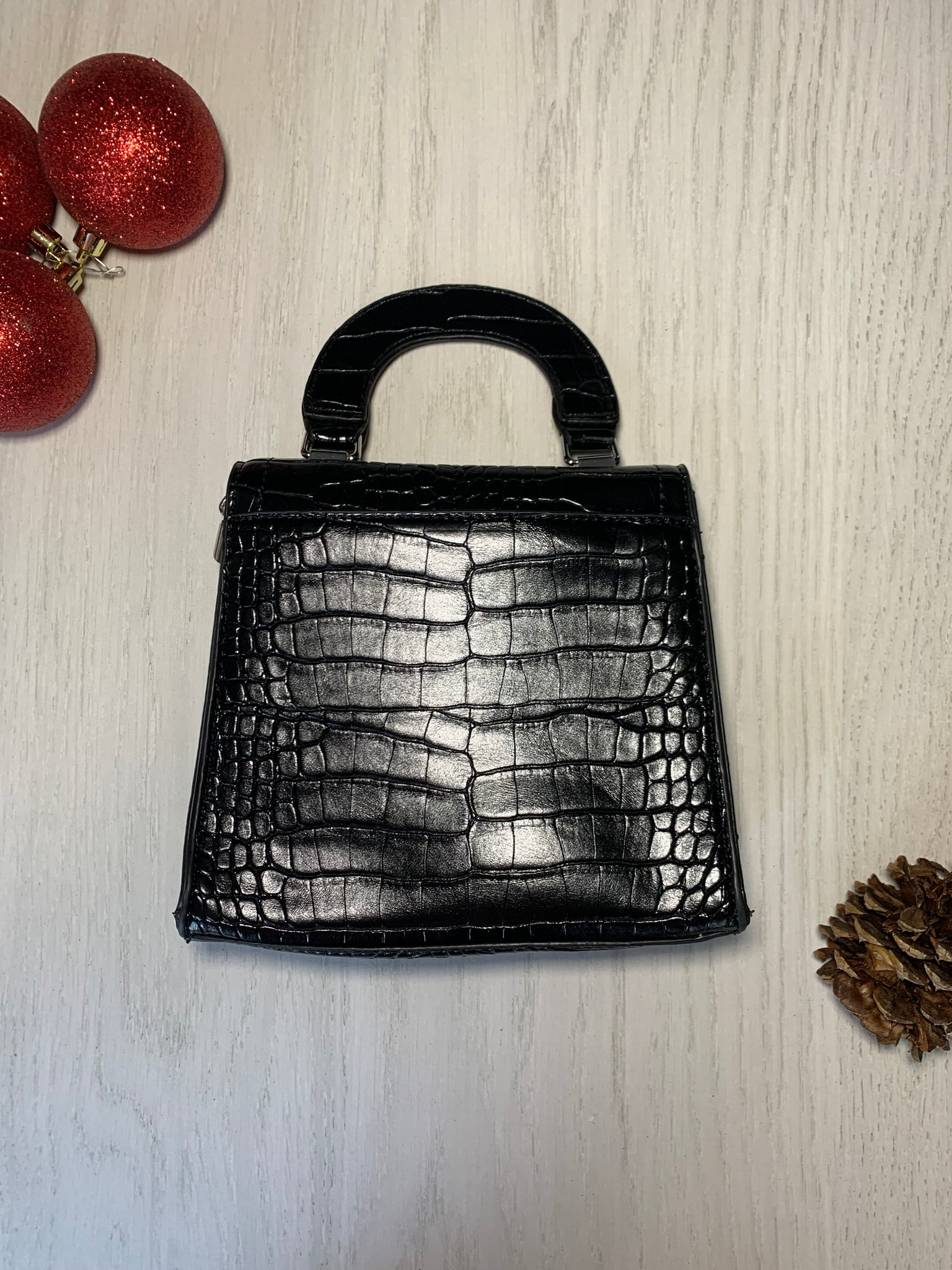 Snakeskin Handbag (Black)
