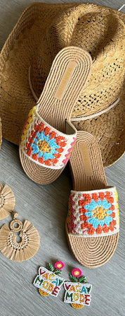 Xochimilco Crochet Sandals (Beige)