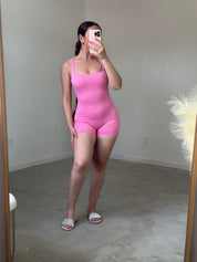 Valerie Sleveless Scoop Neck Romper (Pink)