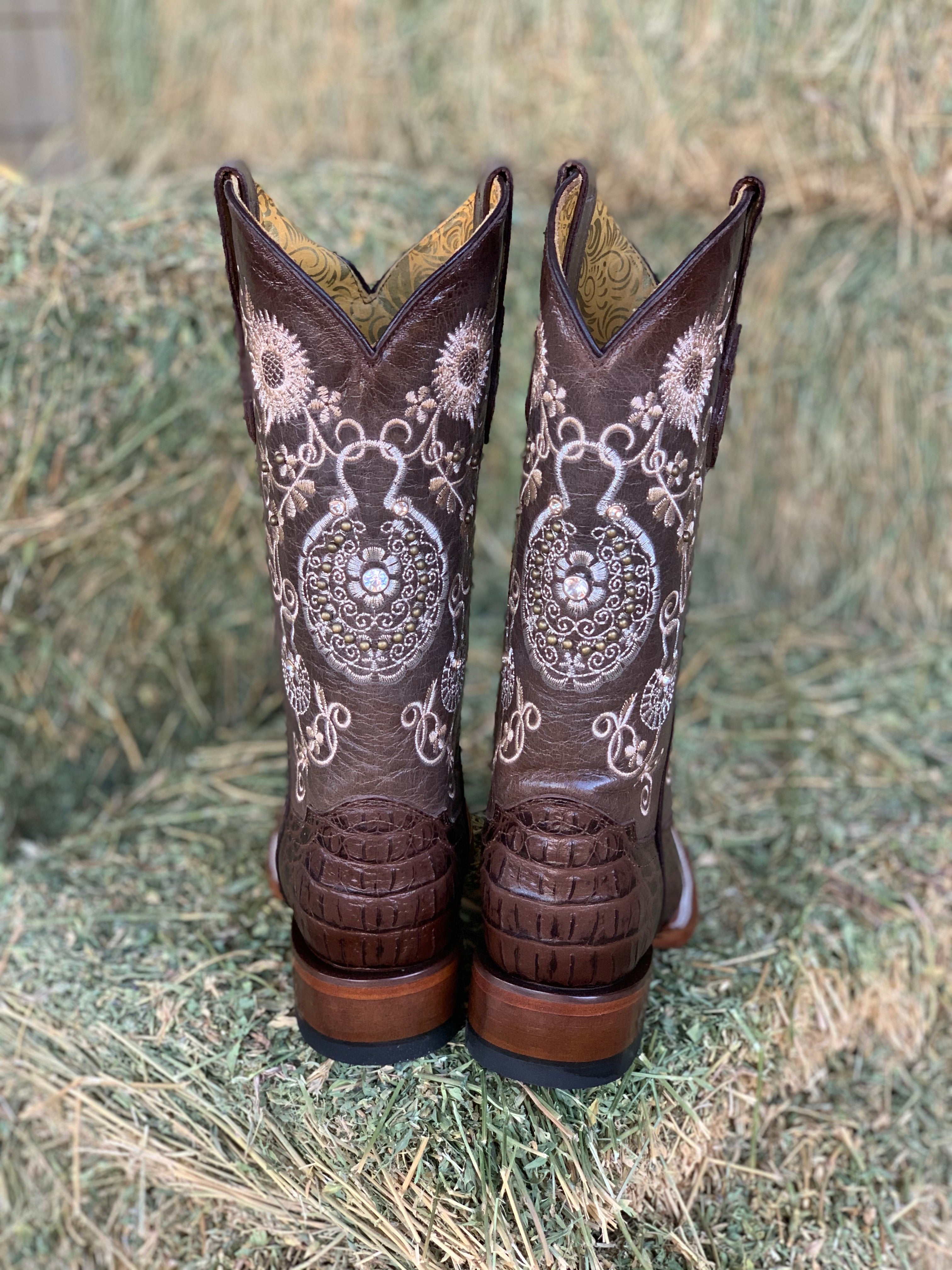 Arracada Jerezana Embroidered Western Boots (Crocodile) - Brown (With Silver Studs)