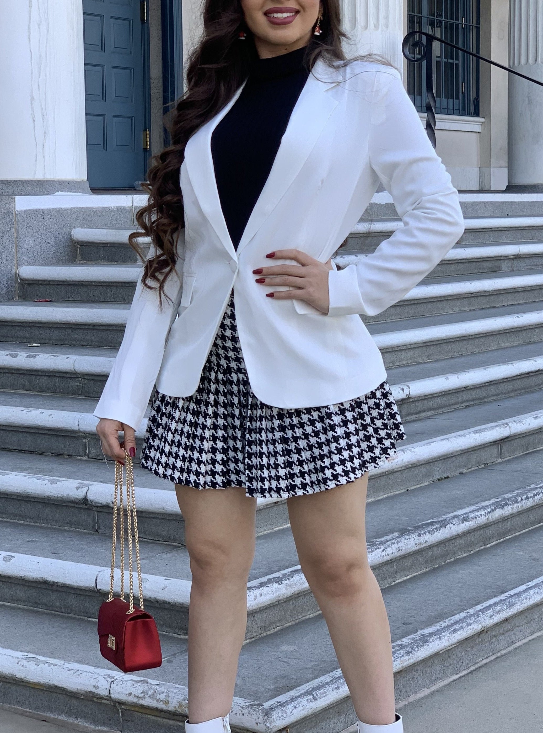 Classic Fitted Blazer (White)