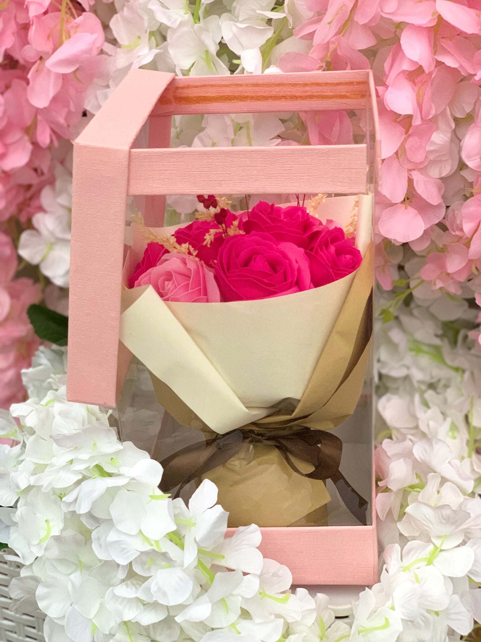 Rose Bouquet In A Box (Pink)
