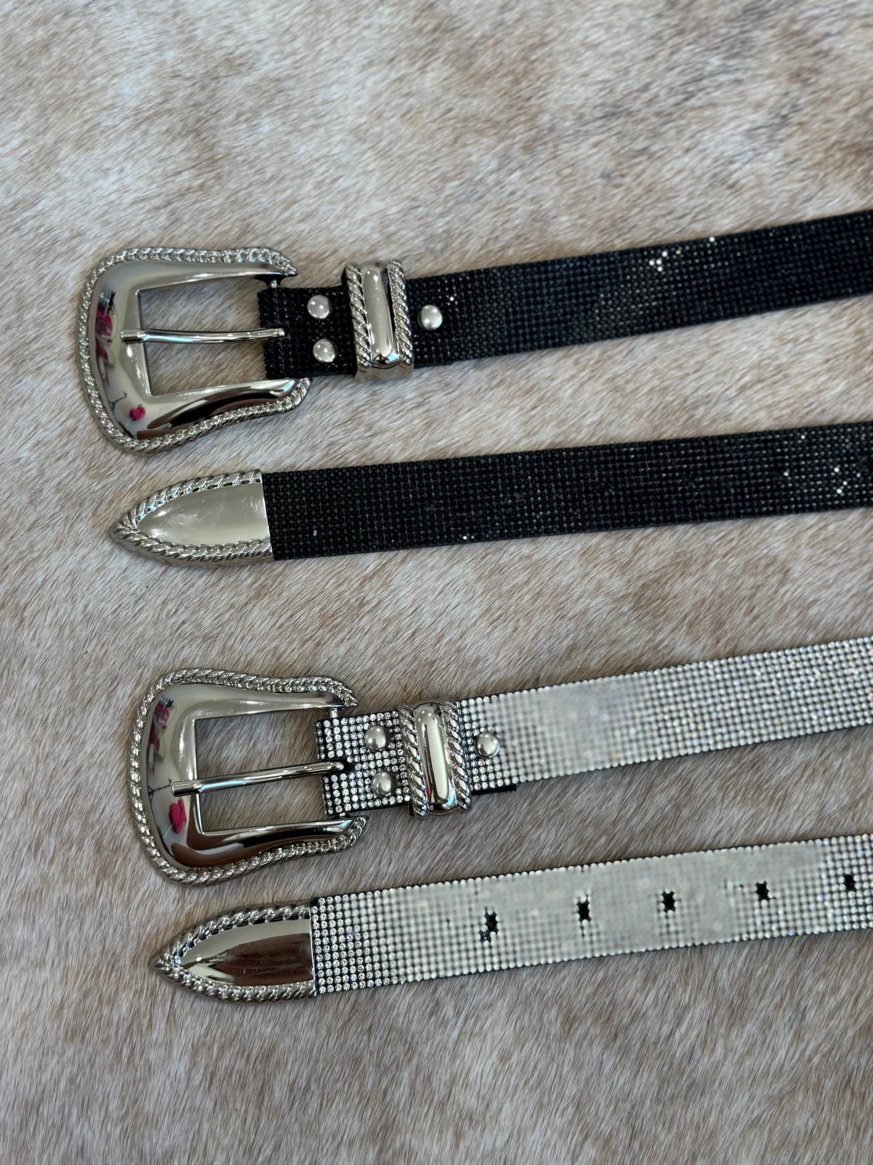 B.B. SIMON Silver Mesh/Leather Belt Women's S (24.5"