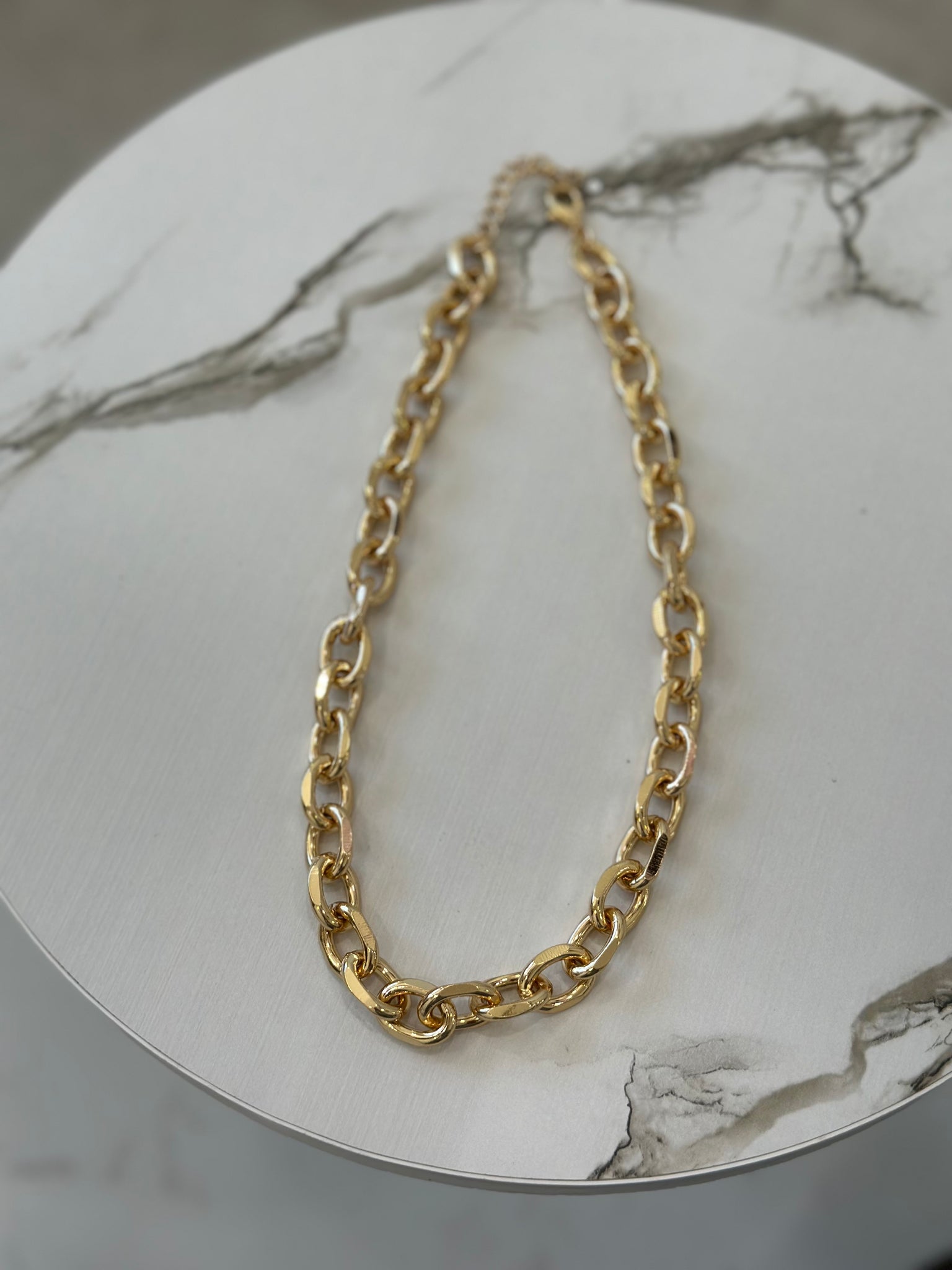 Mid Chain Necklace (Gold)